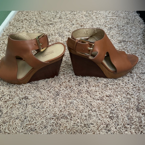 Michael Kors Josephine Wedge - Size 7 - Picture 4 of 15